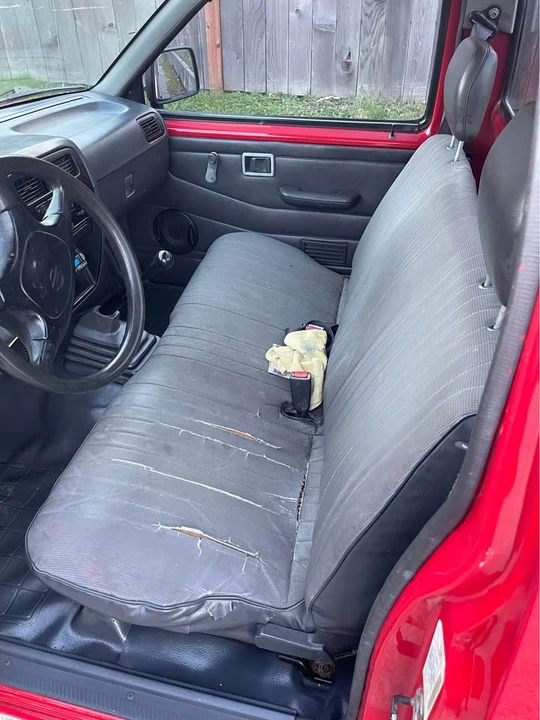 1995 Nissan Frontier - Image 11 of 11