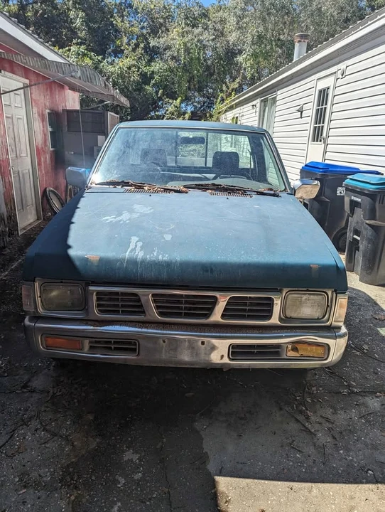 1995 Nissan Frontier - Image 3 of 3