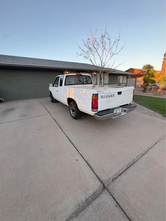 1995 Nissan Frontier - Image 3 of 5