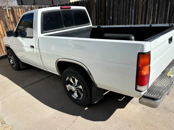 1995 Nissan Frontier - Image 2 of 7