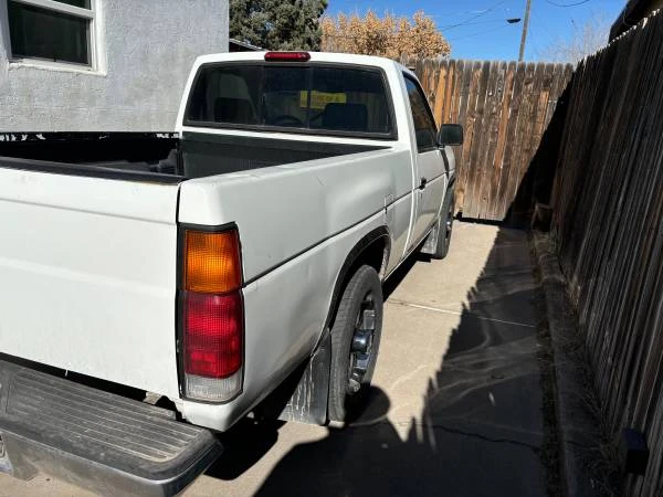 1995 Nissan Frontier - Image 4 of 7