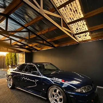1995 Nissan Skyline R33 GT-R Mines Tribute