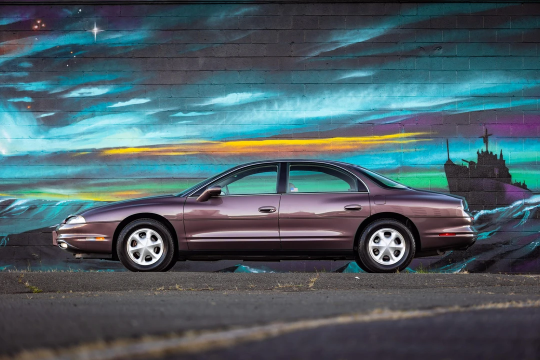 1995 Oldsmobile Aurora - Image 18 of 31