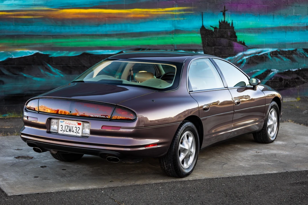 1995 Oldsmobile Aurora - Image 28 of 31