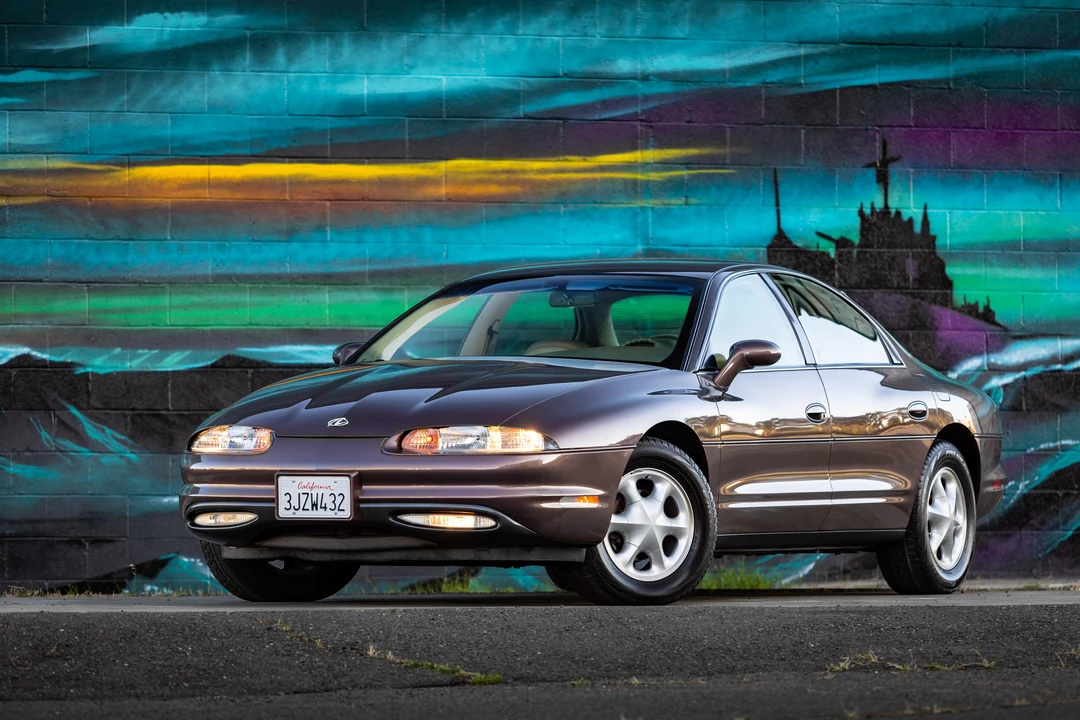 1995 Oldsmobile Aurora - Image 11 of 31