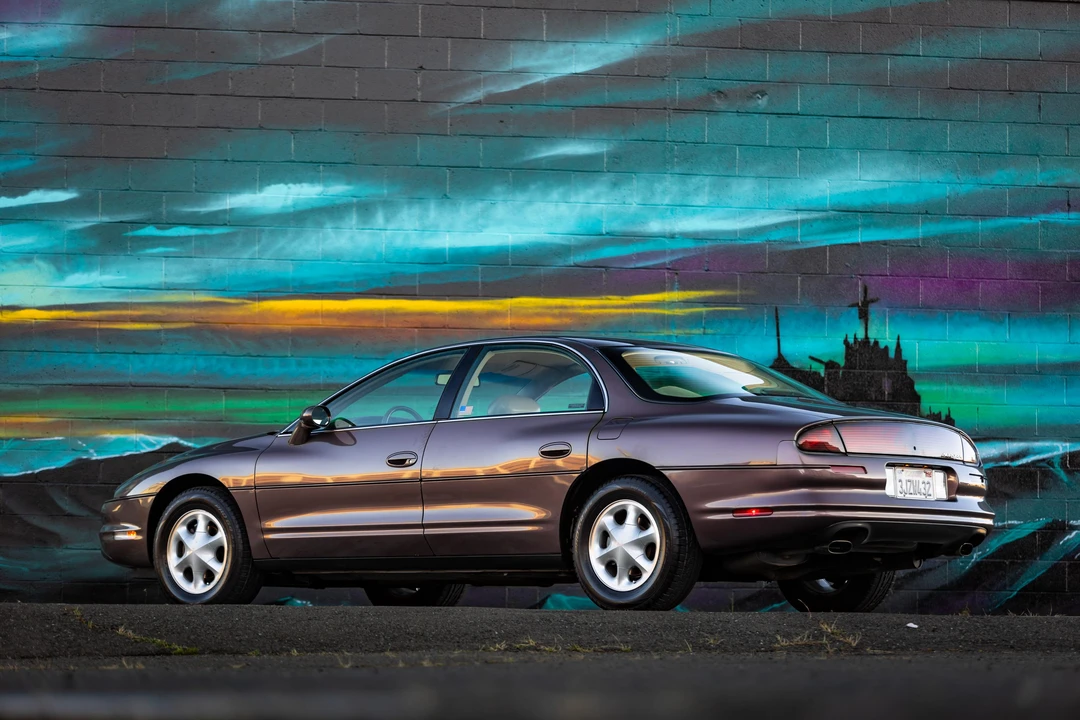 1995 Oldsmobile Aurora - Image 19 of 31
