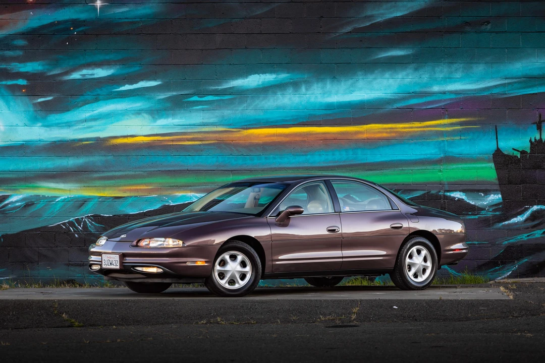 1995 Oldsmobile Aurora - Image 17 of 31