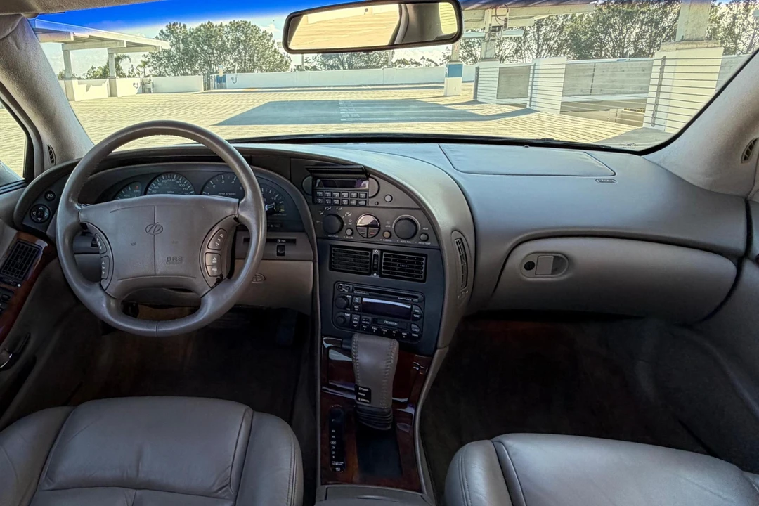 1995 Oldsmobile Aurora - Image 25 of 31