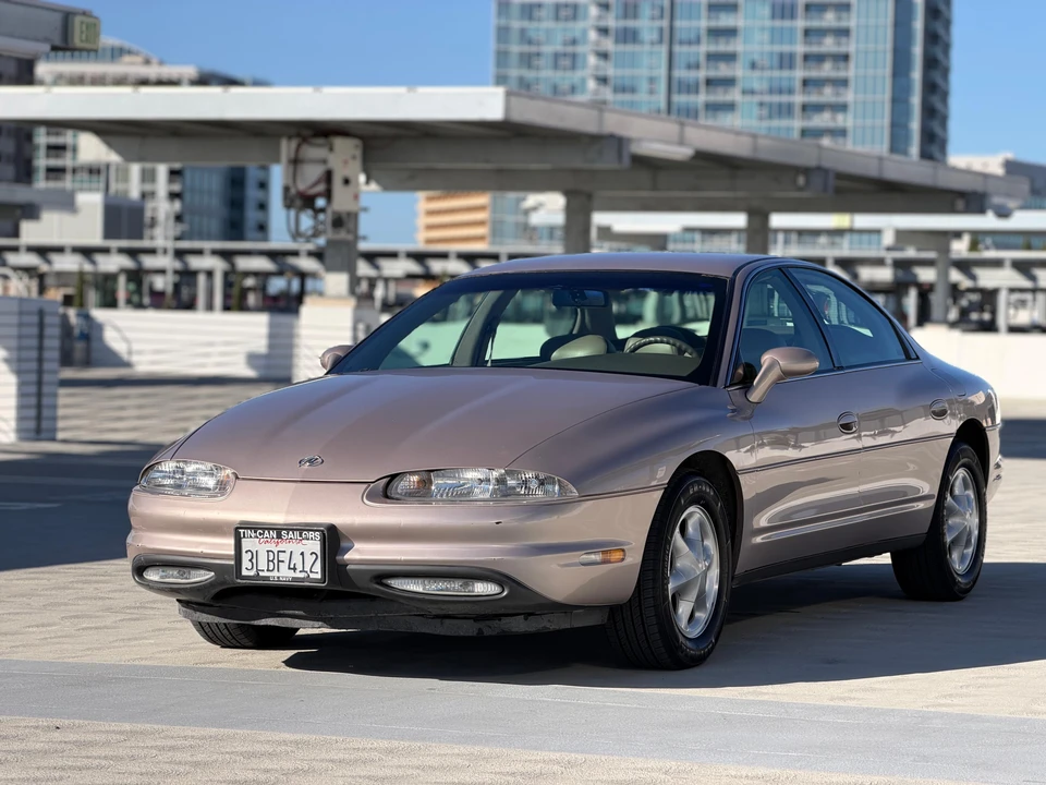 1995 Oldsmobile Aurora - Image 8 of 31