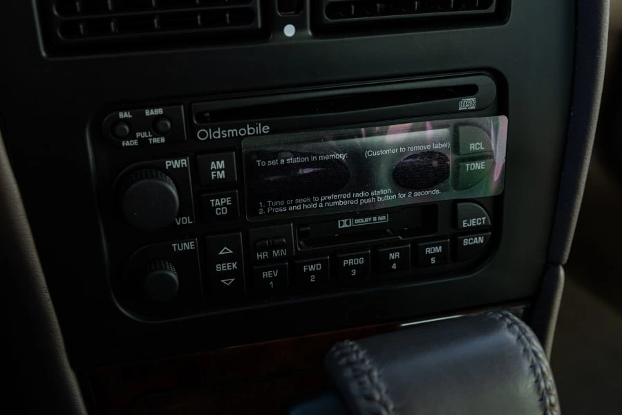 1995 Oldsmobile Aurora - Image 18 of 30
