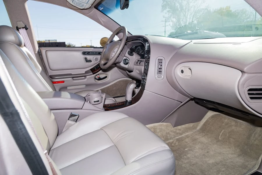 1995 Oldsmobile Aurora - Image 12 of 30