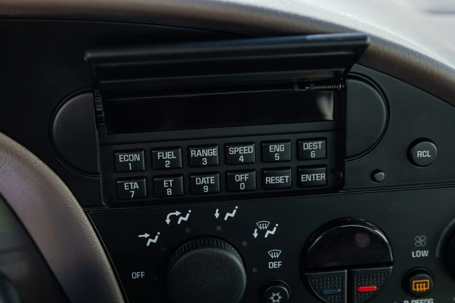 1995 Oldsmobile Aurora - Image 21 of 30