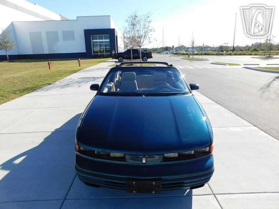 1995 Oldsmobile Cutlass Ciera - Image 9 of 12