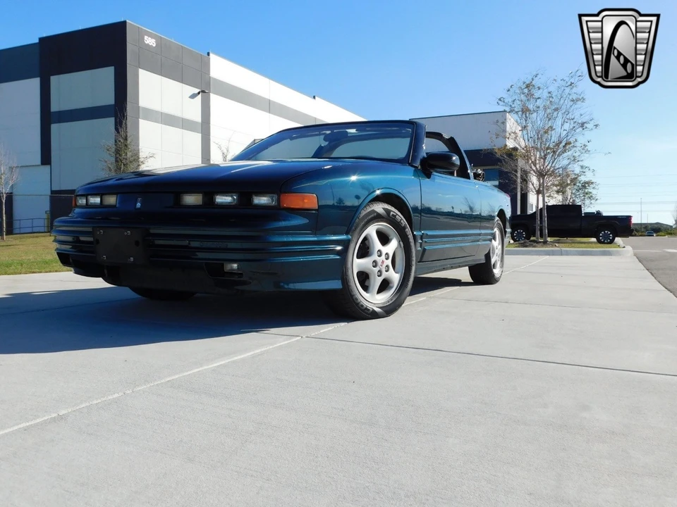1995 Oldsmobile Cutlass Ciera - Image 11 of 12