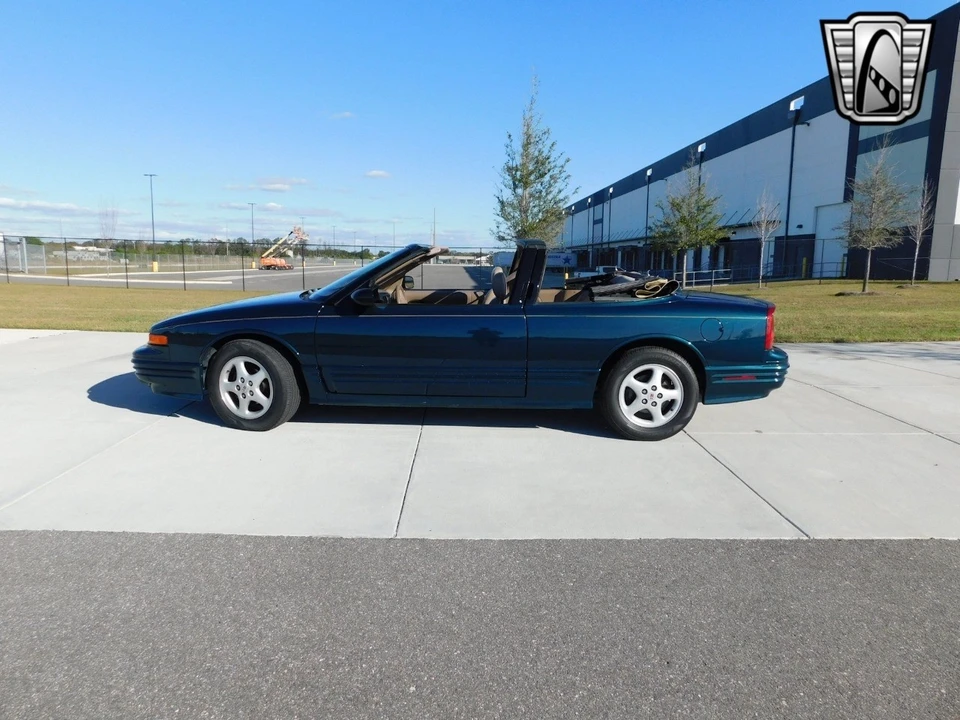 1995 Oldsmobile Cutlass Ciera - Image 7 of 12