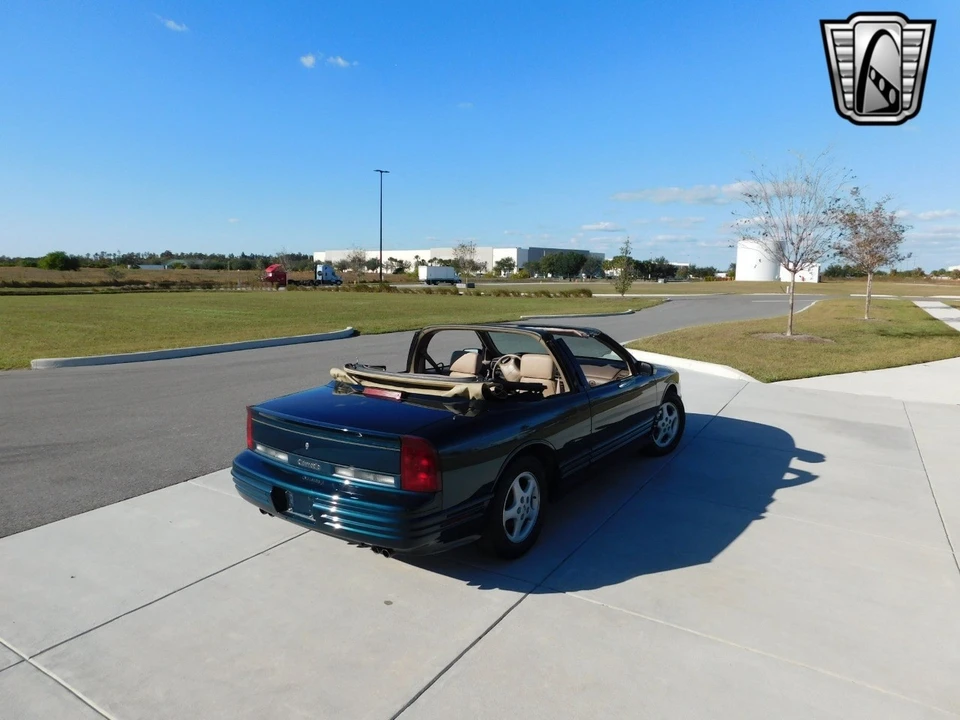 1995 Oldsmobile Cutlass Ciera - Image 8 of 12