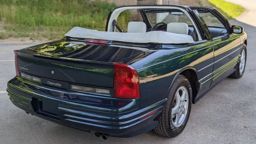 1995 Oldsmobile Cutlass Ciera - Image 3 of 13