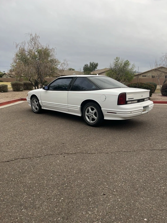1995 Oldsmobile Cutlass Supreme - Image 3 of 20