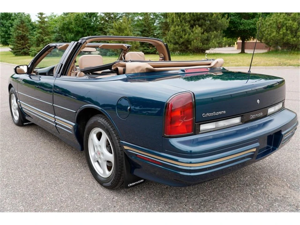 1995 Oldsmobile Cutlass Supreme - Image 6 of 31