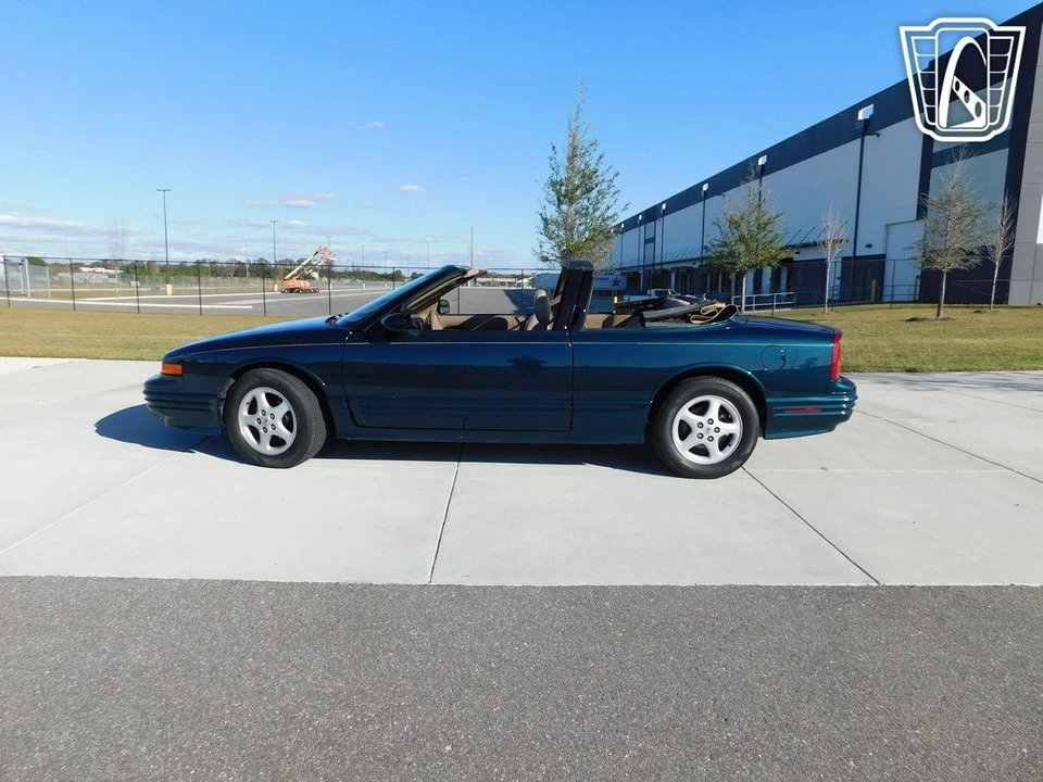 1995 Oldsmobile Cutlass Supreme - Image 6 of 12