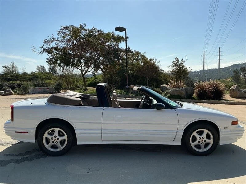 1995 Oldsmobile Cutlass Supreme - Image 8 of 21
