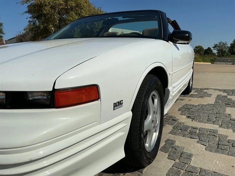 1995 Oldsmobile Cutlass Supreme - Image 10 of 21