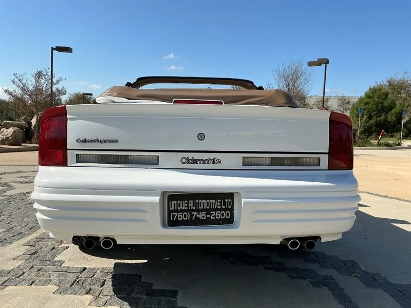1995 Oldsmobile Cutlass Supreme - Image 16 of 21