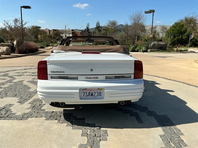 1995 Oldsmobile Cutlass Supreme - Image 15 of 21
