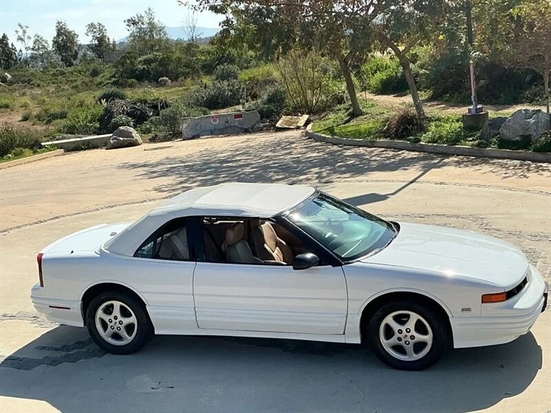 1995 Oldsmobile Cutlass Supreme - Image 20 of 21