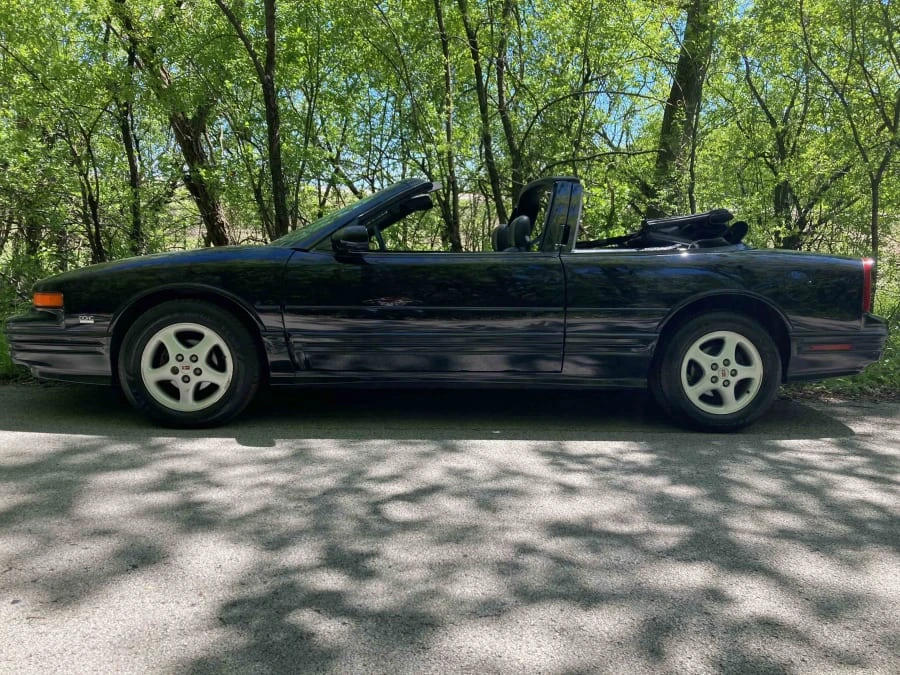 1995 Oldsmobile Cutlass Supreme - Image 2 of 6