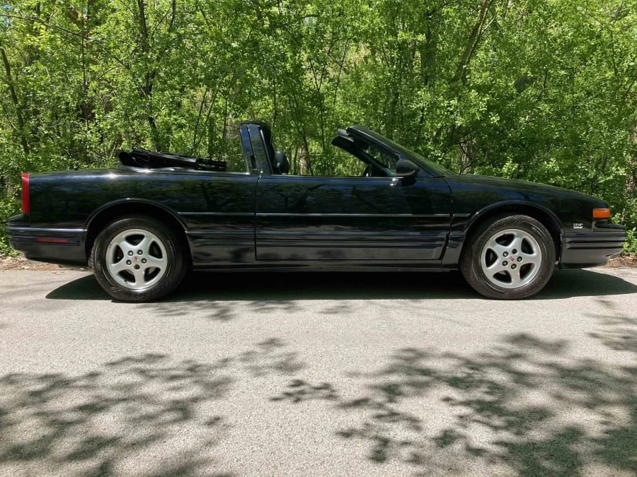 1995 Oldsmobile Cutlass Supreme - Image 3 of 6