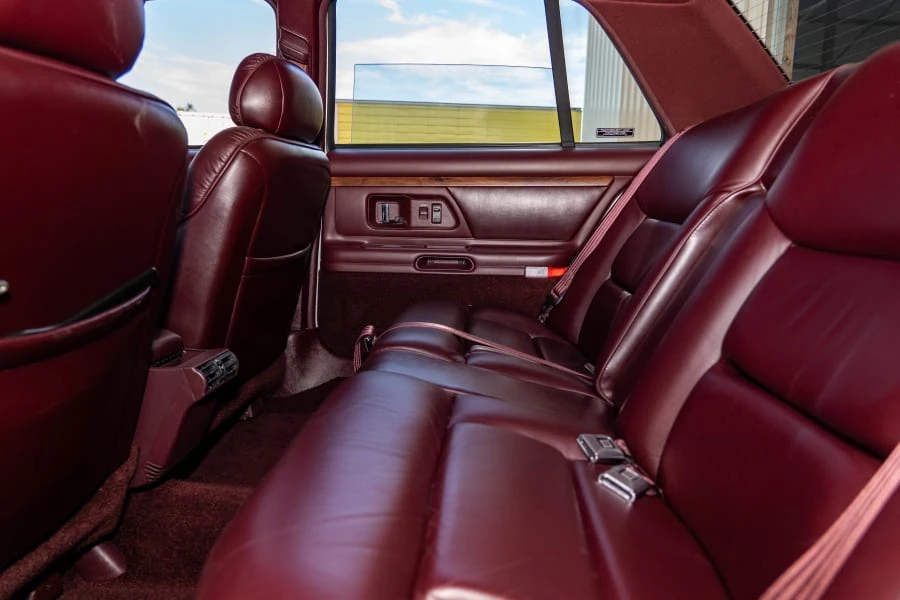 1995 Oldsmobile 98 - Image 17 of 24