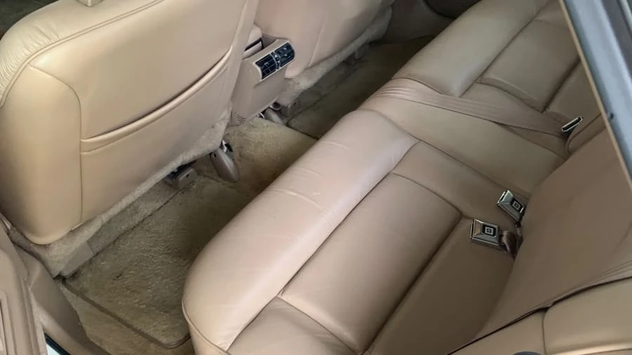 1995 Oldsmobile 98 - Image 4 of 5