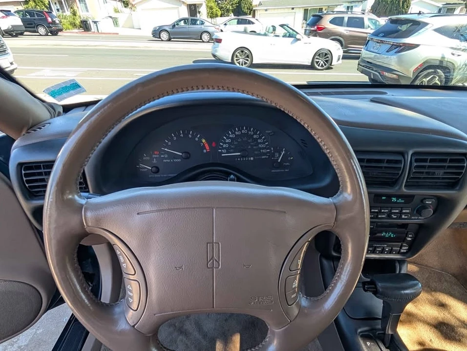 1995 Oldsmobile Cutlass Supreme - Image 8 of 8