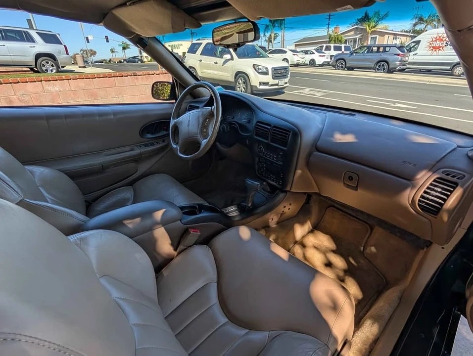 1995 Oldsmobile Cutlass Supreme - Image 6 of 8