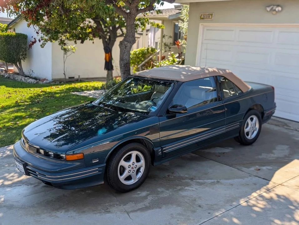 1995 Oldsmobile Cutlass Supreme - Image 3 of 8
