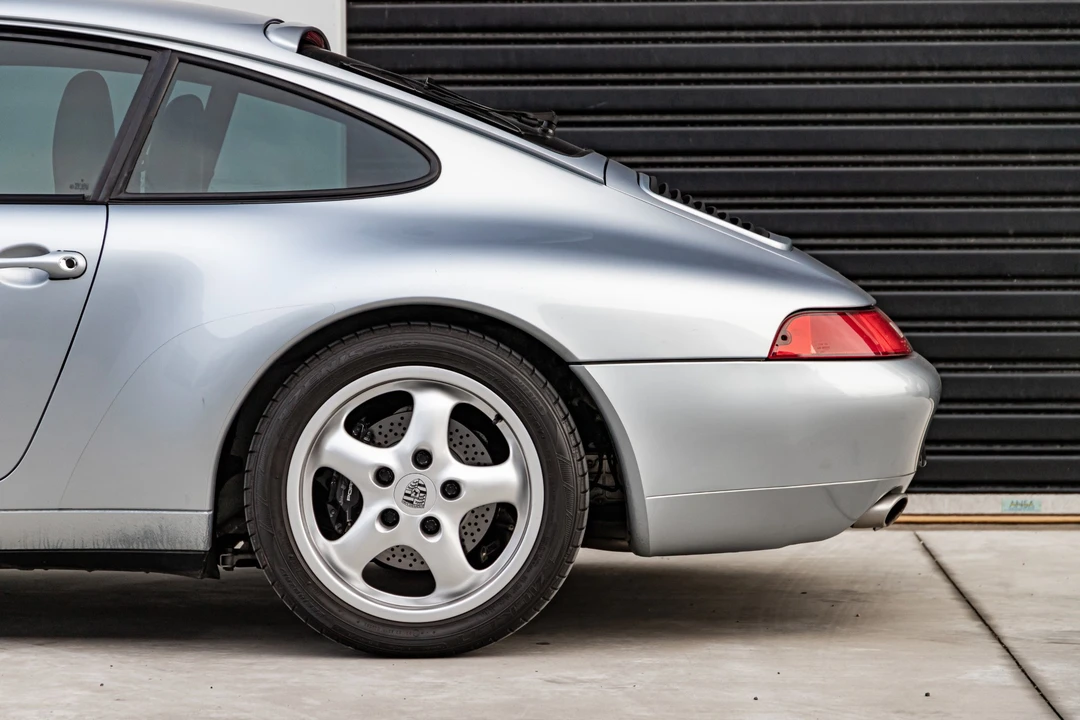 1995 Porsche 993 Carrera - Image 14 of 31