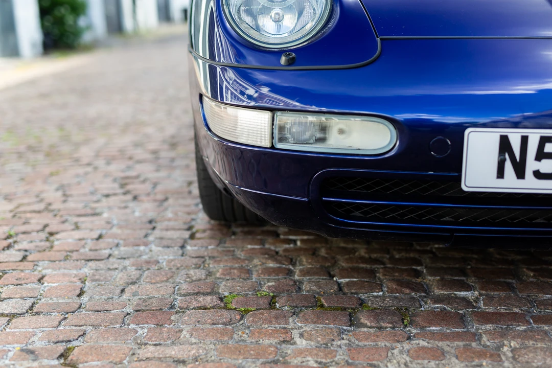 1995 Porsche 993 Carrera 4 - Image 6 of 31