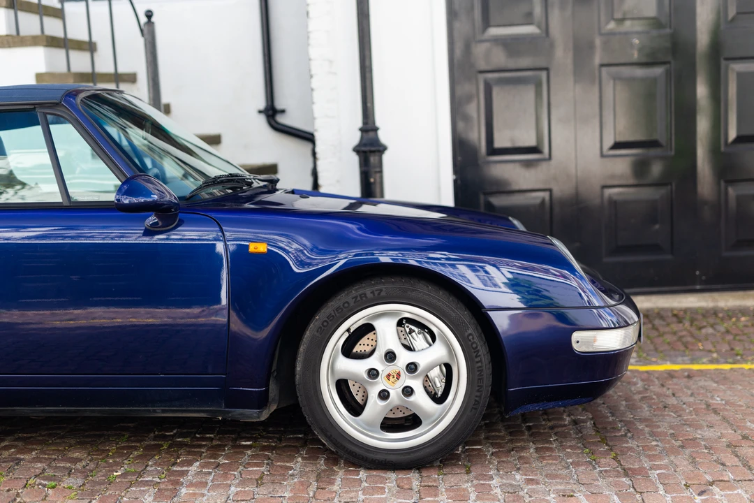 1995 Porsche 993 Carrera 4 - Image 12 of 31