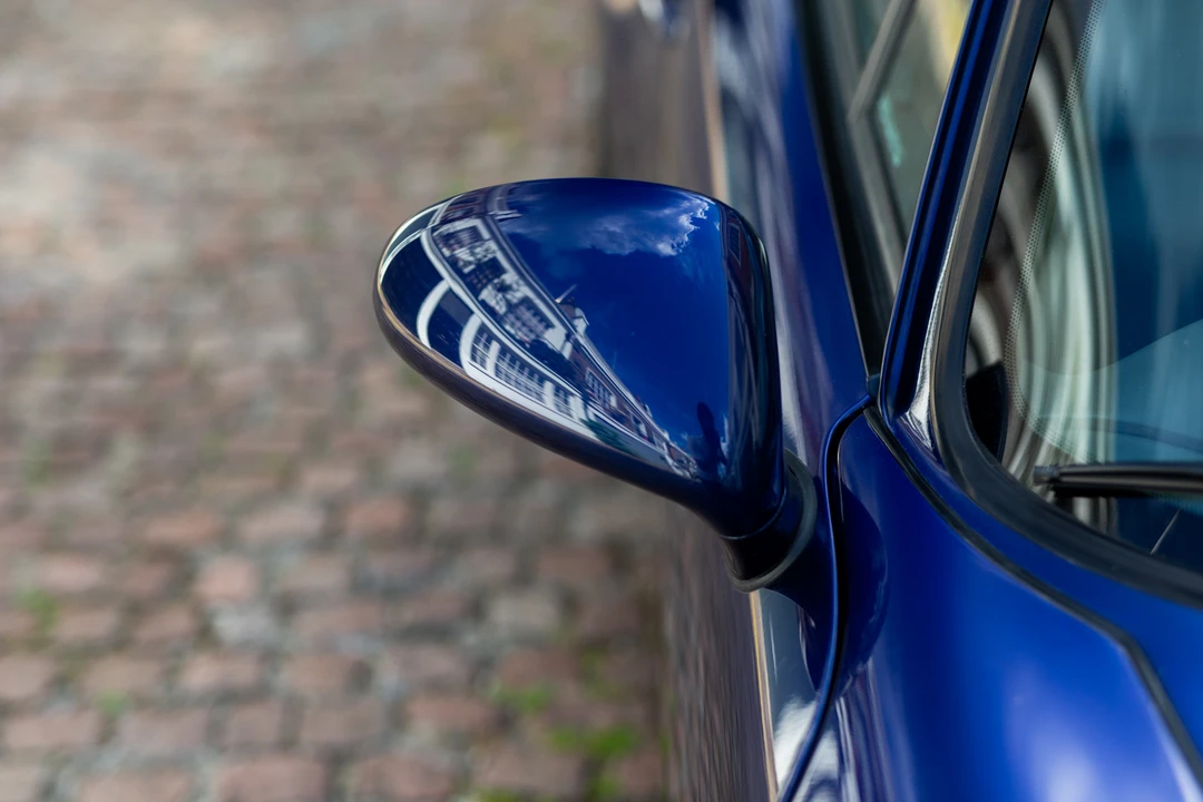 1995 Porsche 993 Carrera 4 - Image 17 of 31