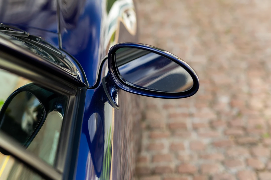 1995 Porsche 993 Carrera 4 - Image 18 of 31