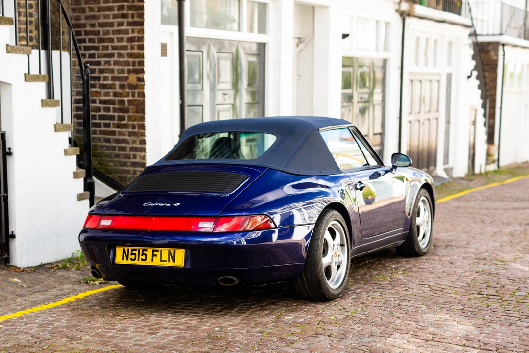 1995 Porsche 993 Carrera 4 - Image 19 of 31