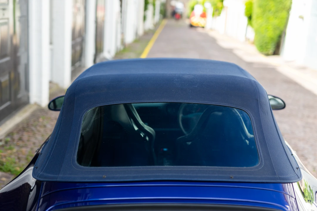 1995 Porsche 993 Carrera 4 - Image 23 of 31