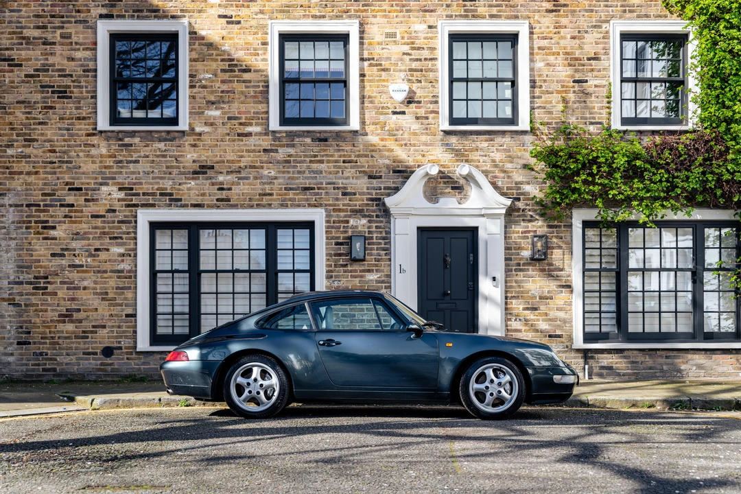 1995 Porsche 993 Carrera 4 - Image 9 of 31