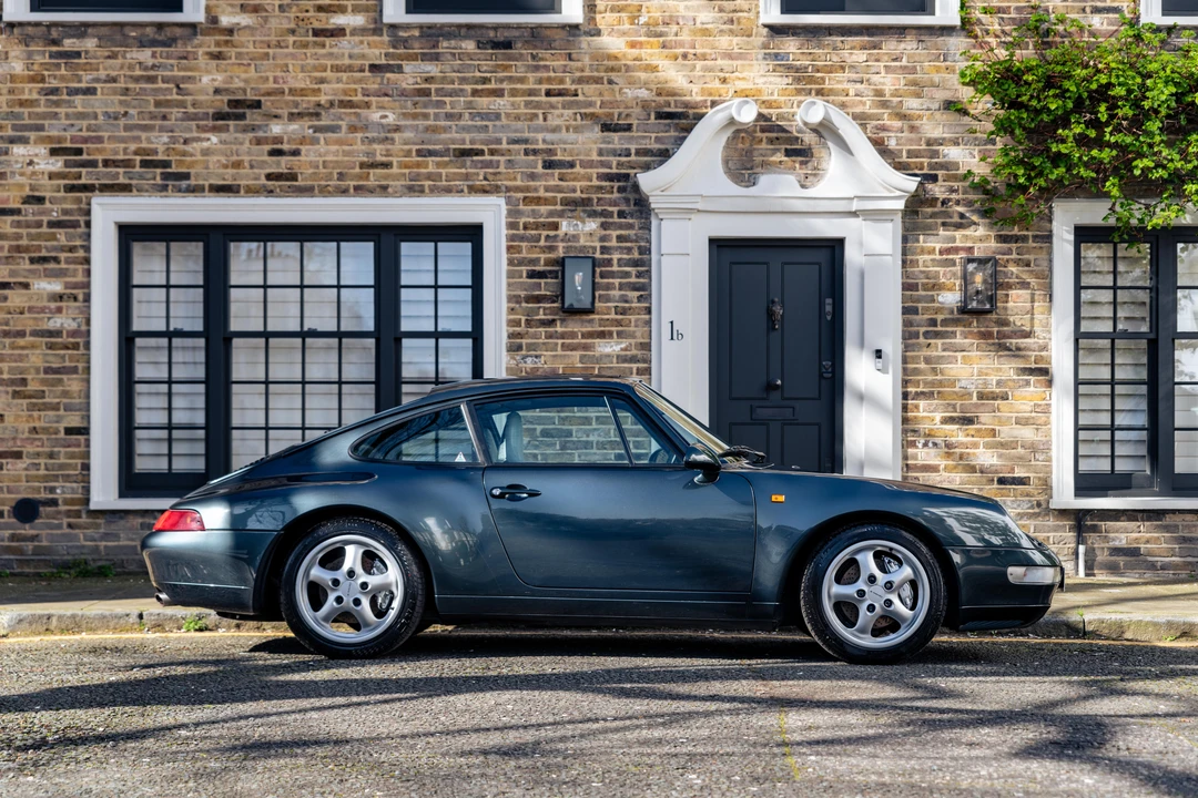 1995 Porsche 993 Carrera 4 - Image 17 of 31