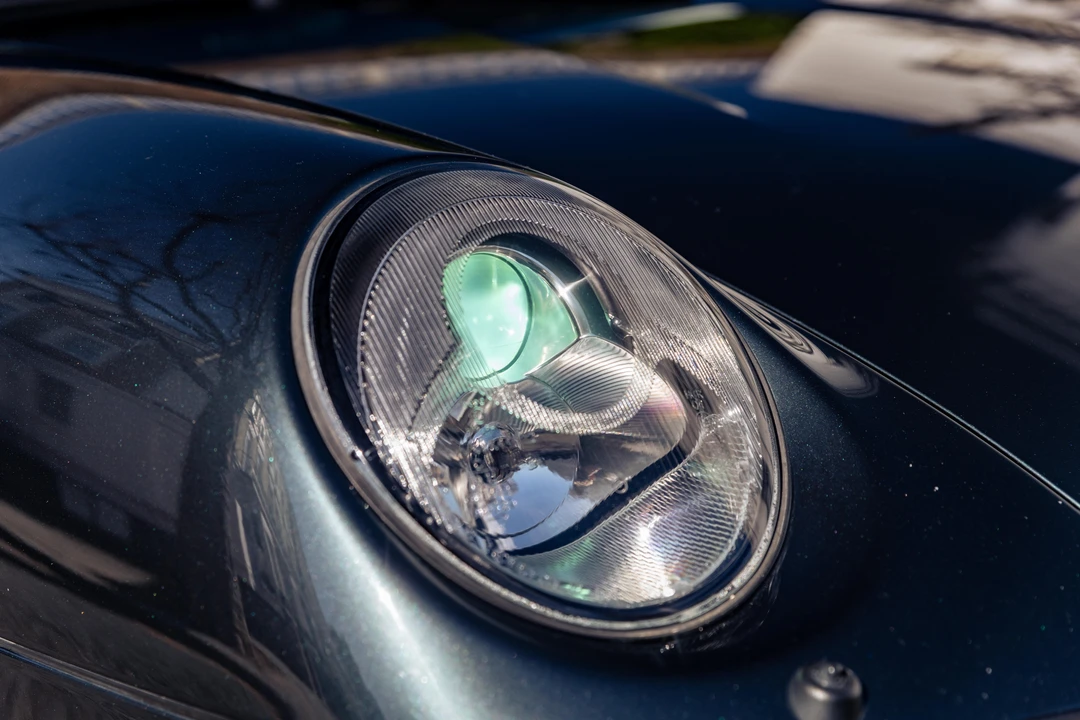 1995 Porsche 993 Carrera 4 - Image 21 of 31