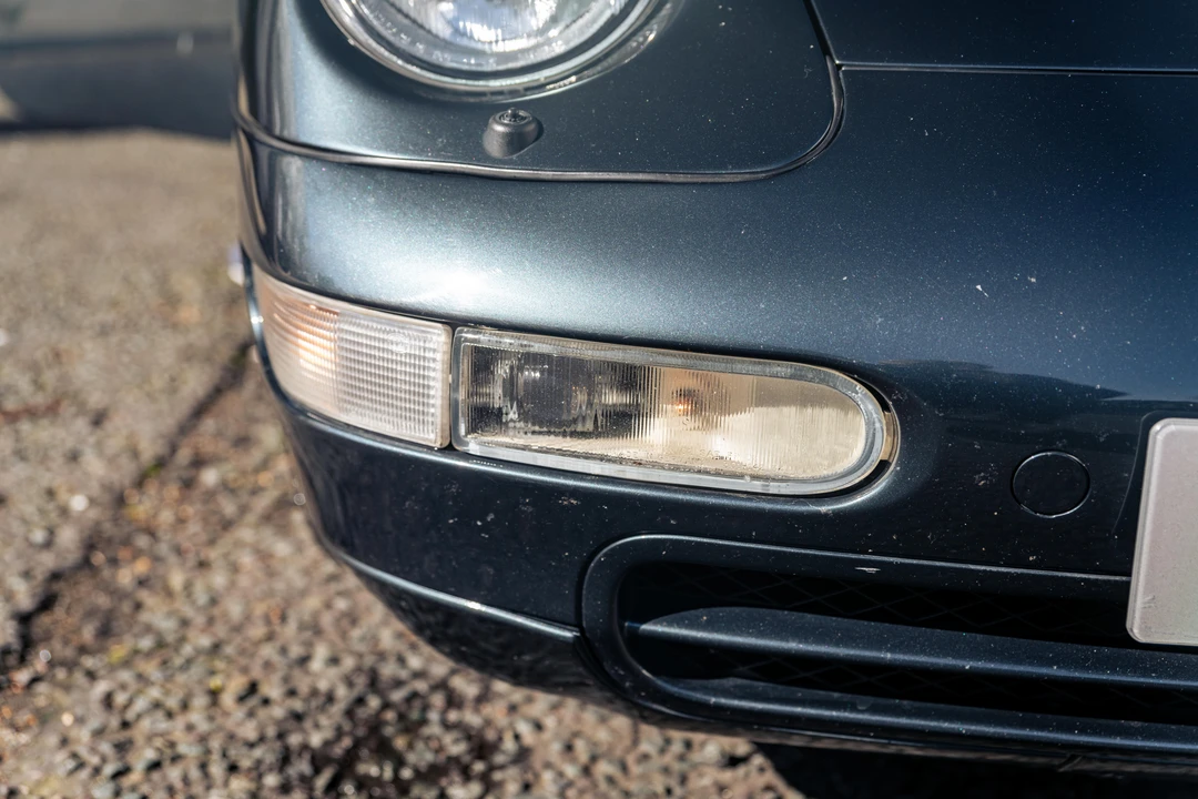 1995 Porsche 993 Carrera 4 - Image 23 of 31