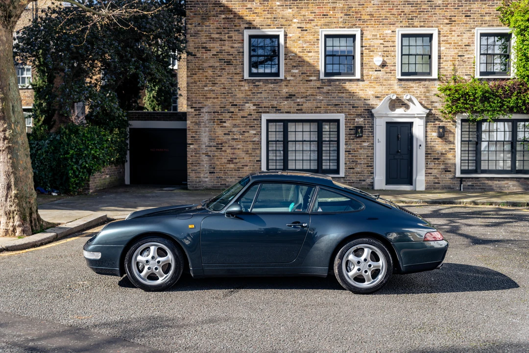 1995 Porsche 993 Carrera 4 - Image 13 of 31