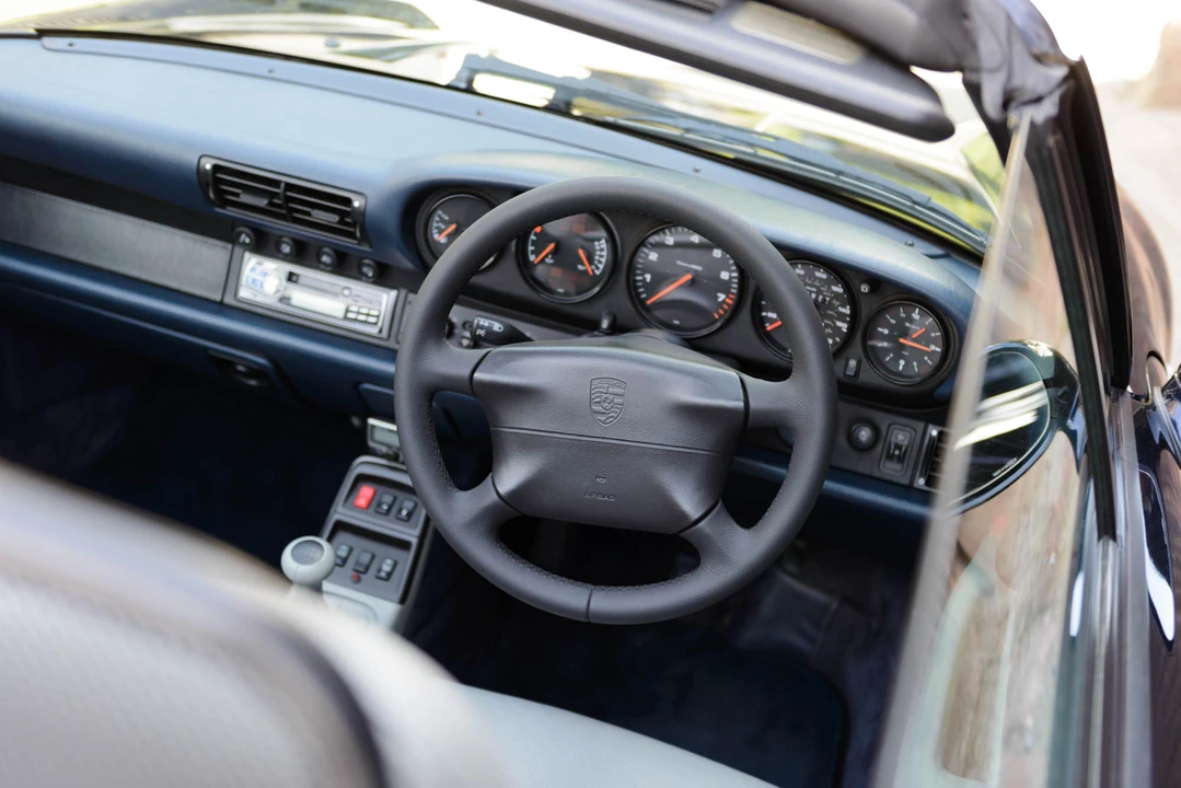 1995 Porsche 993 Carrera - Image 24 of 31