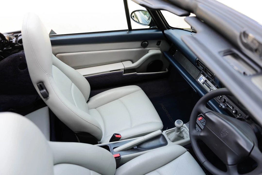 1995 Porsche 993 Carrera - Image 12 of 31
